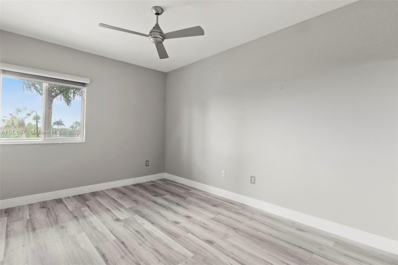 SOUTHAMPTON CONDOMINIUM F - Residential