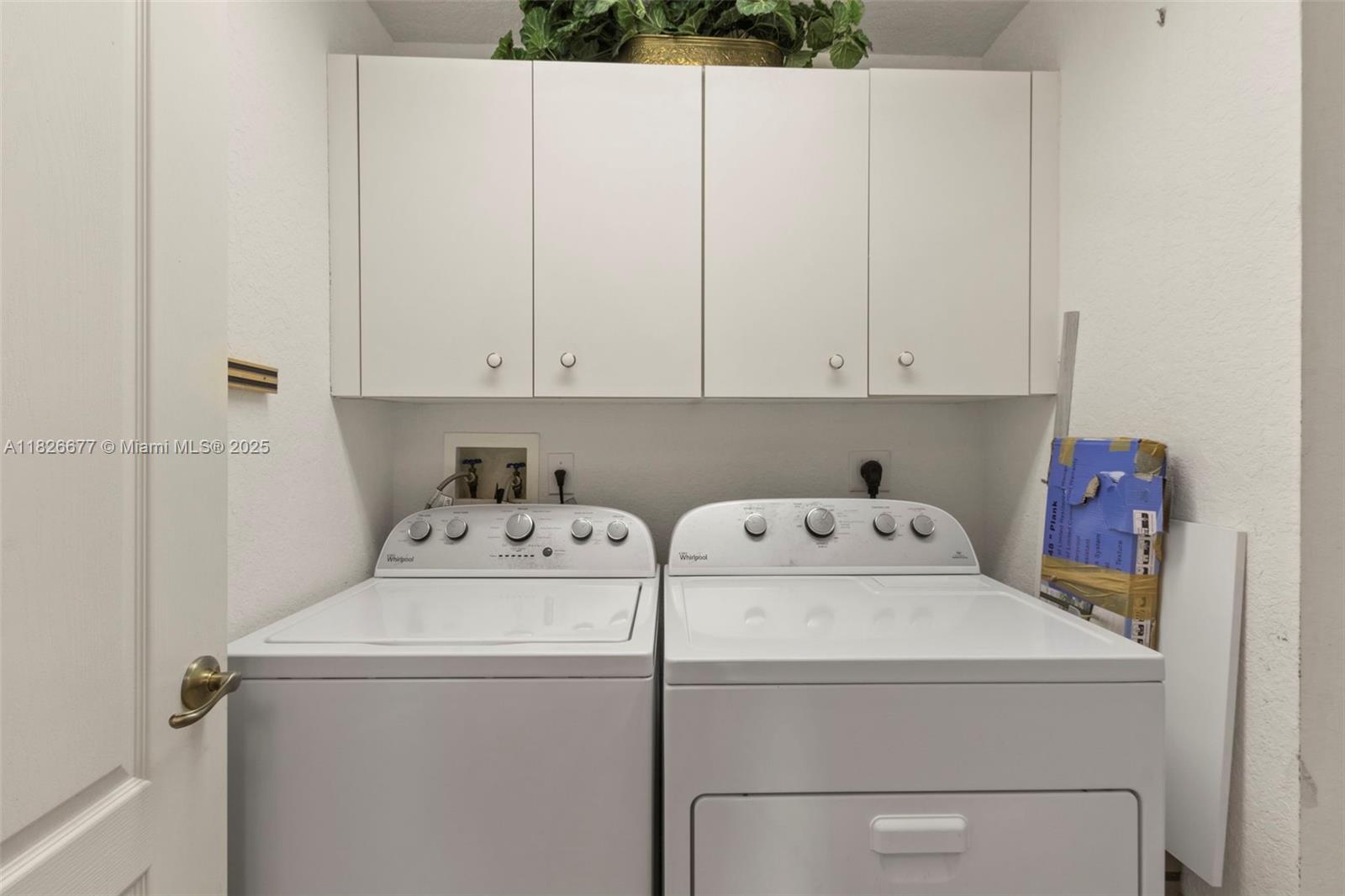 SOUTHAMPTON CONDOMINIUM F - Residential