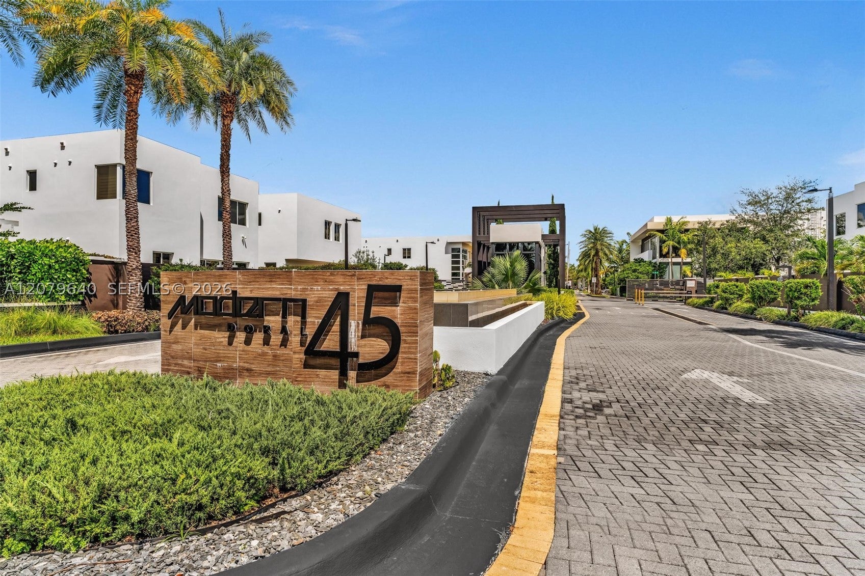 9870 NW 74th Ter