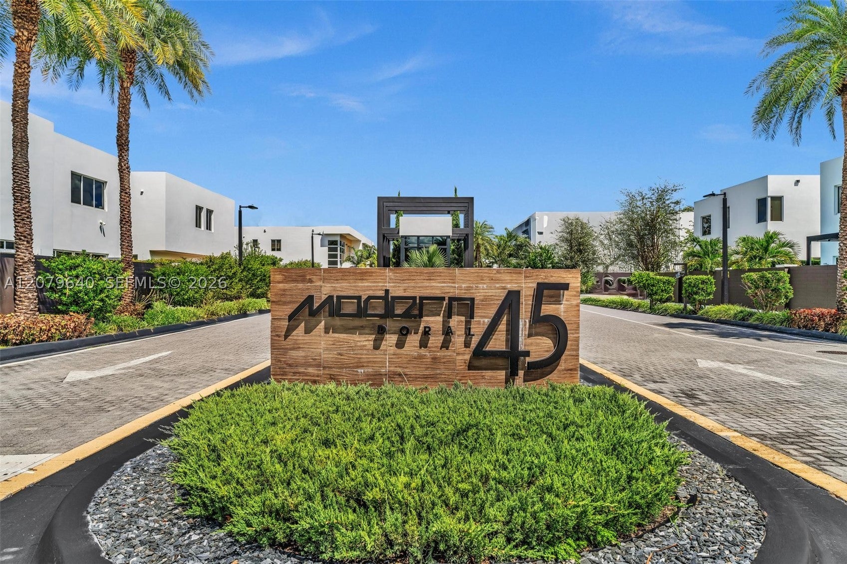 9870 NW 74th Ter