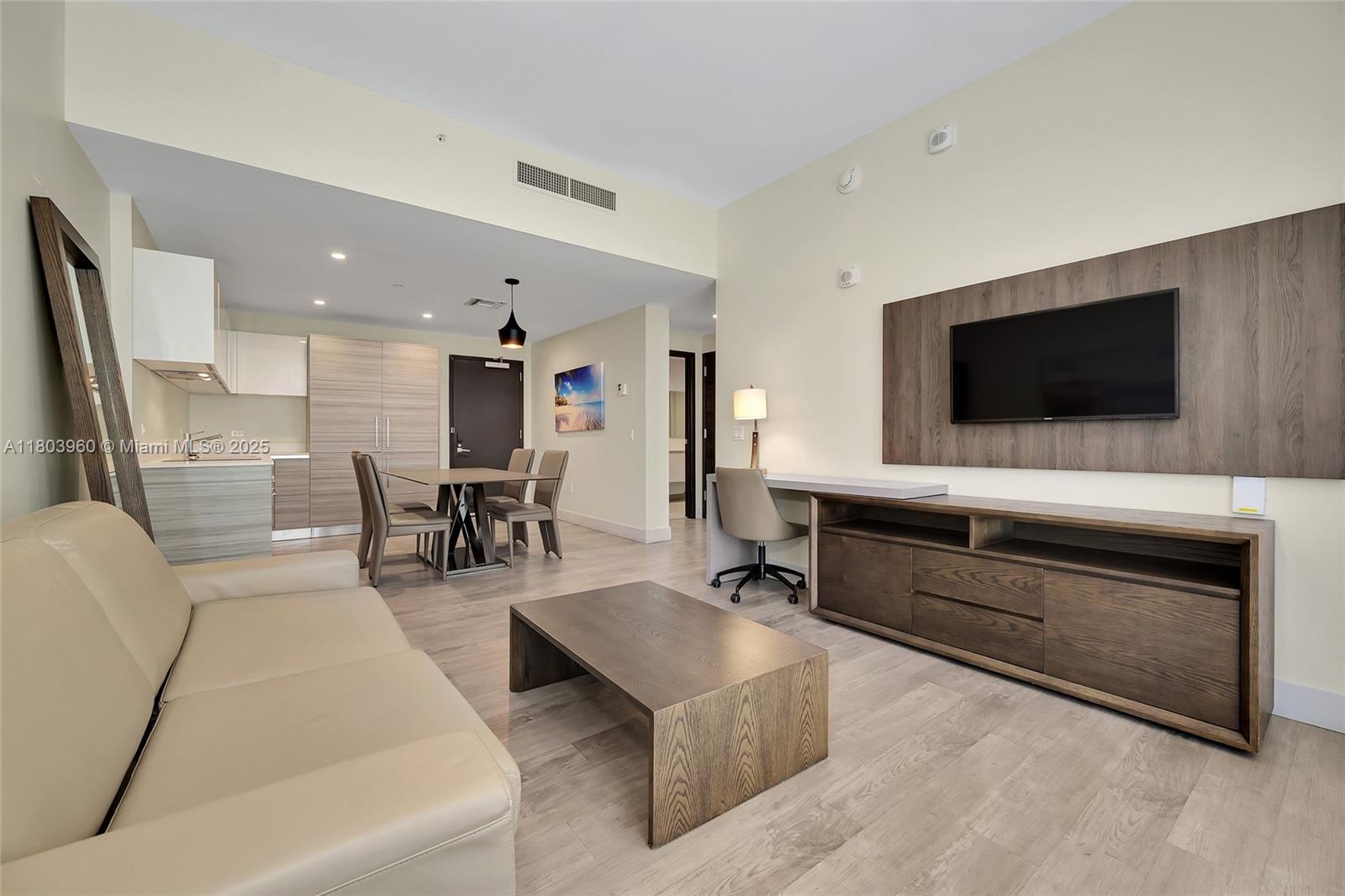 COSTA HOLLYWOOD CONDO - Residential