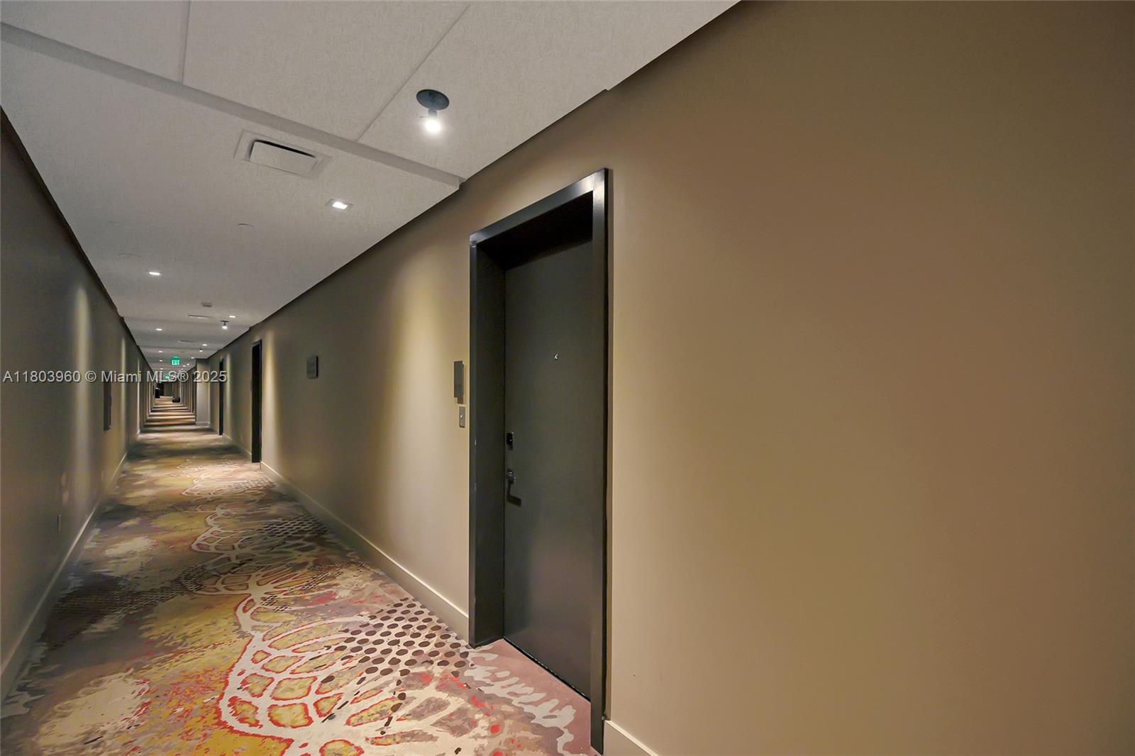 COSTA HOLLYWOOD CONDO - Residential