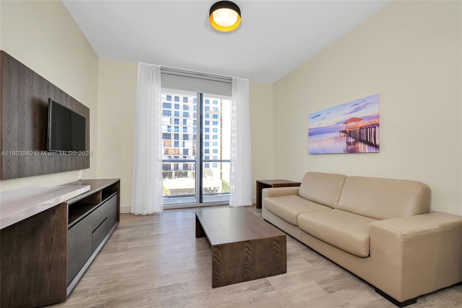 COSTA HOLLYWOOD CONDO - Residential
