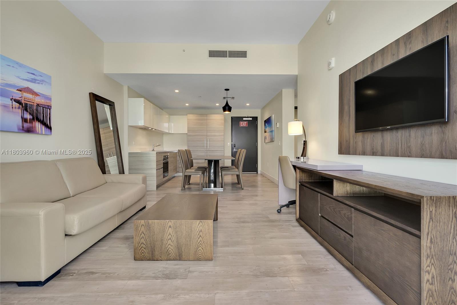 COSTA HOLLYWOOD CONDO - Residential