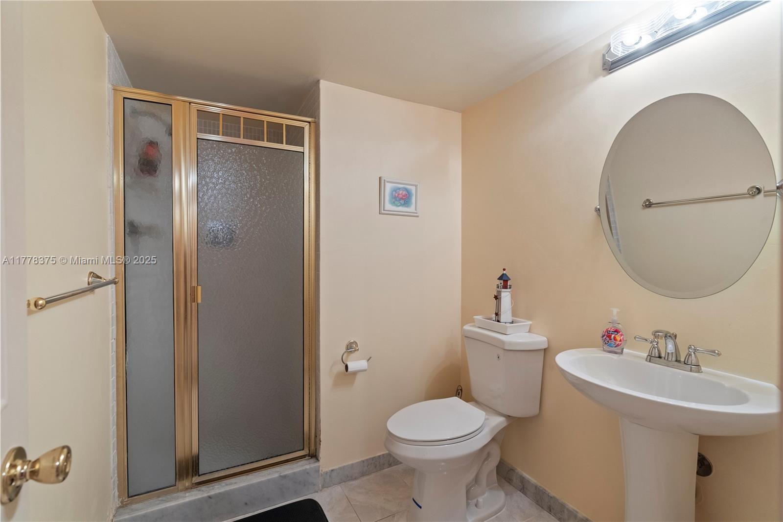 GOLDEN HORN CONDO - Residential