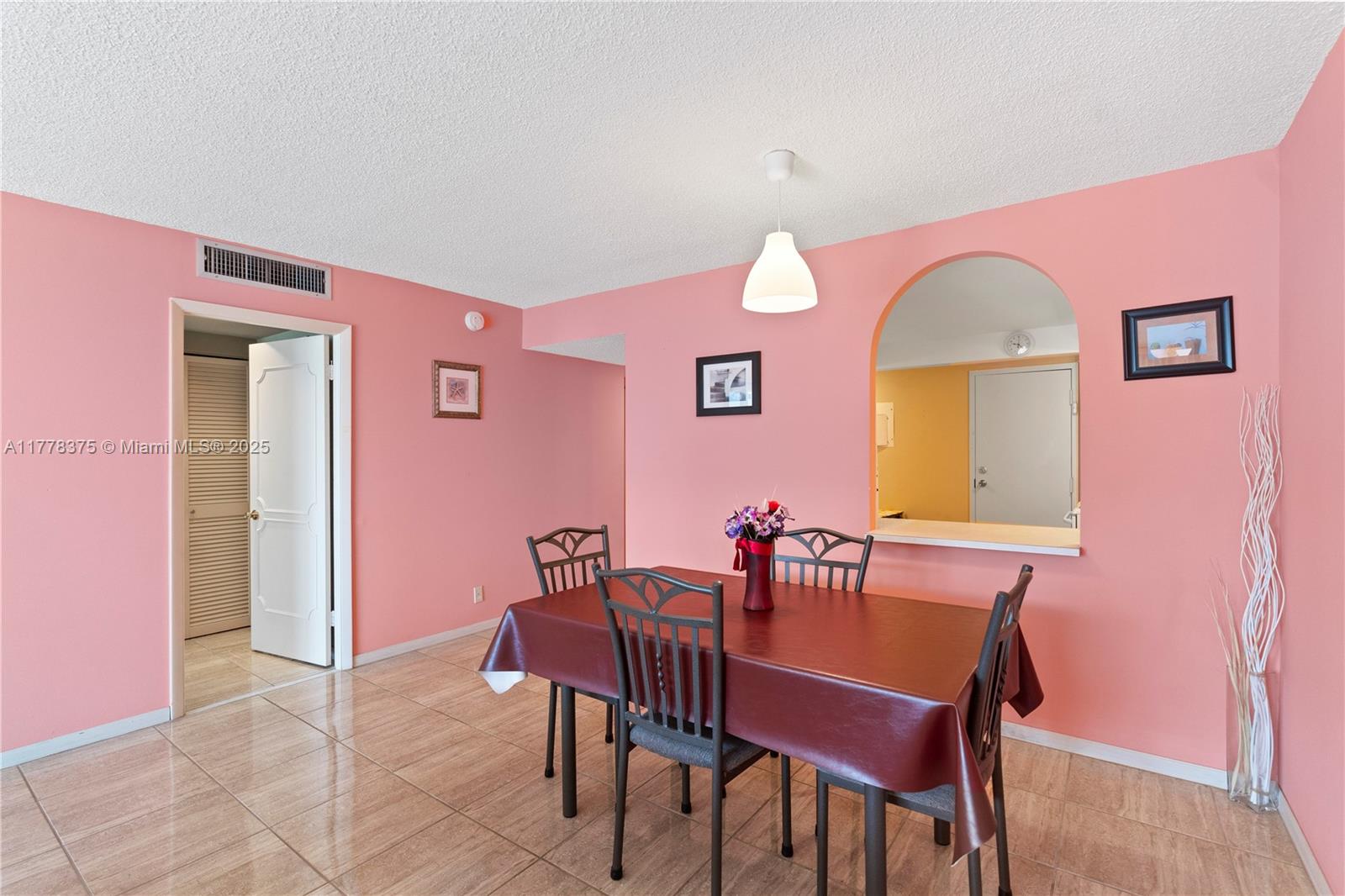 GOLDEN HORN CONDO - Residential