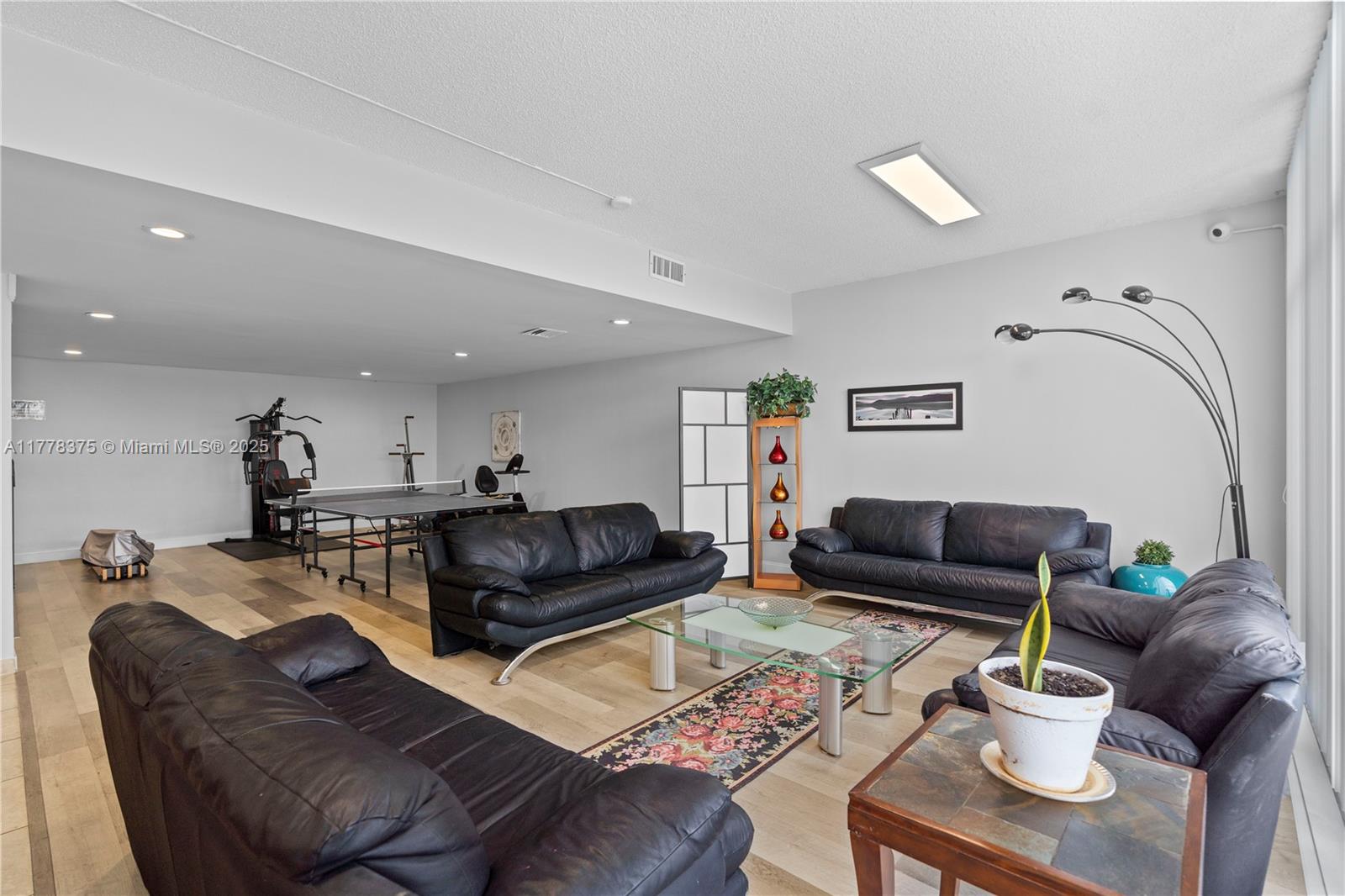 GOLDEN HORN CONDO - Residential