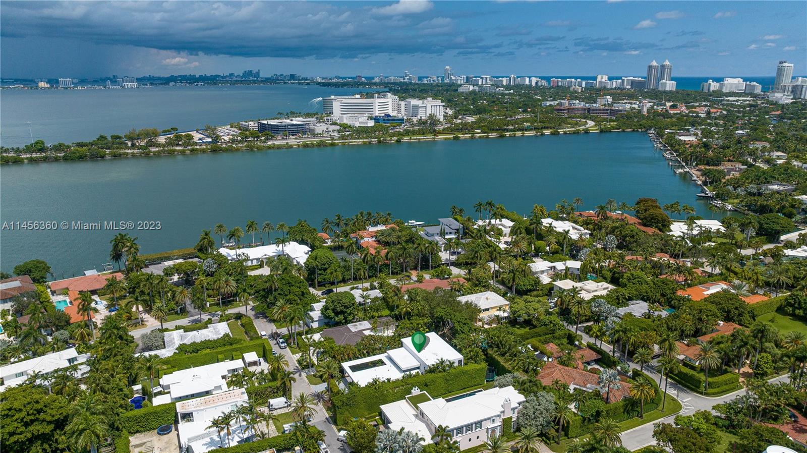 SUNSET ISLANDS-ISLAND NO 1 - Residential