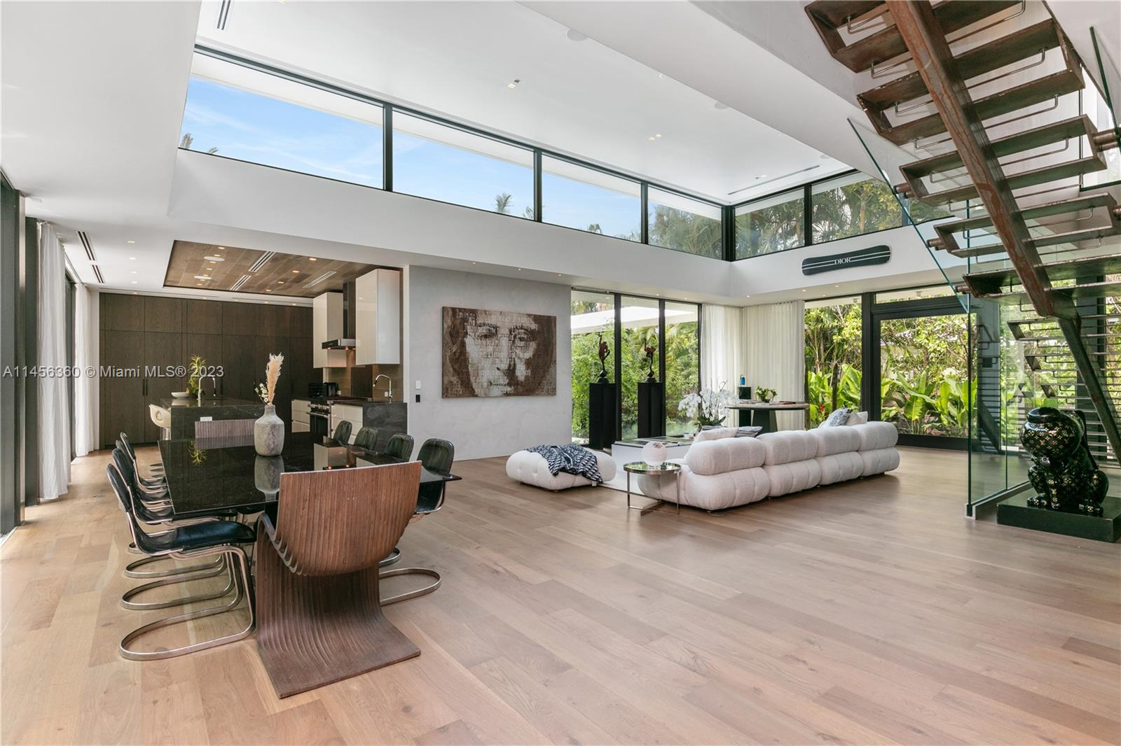 SUNSET ISLANDS-ISLAND NO 1 - Residential