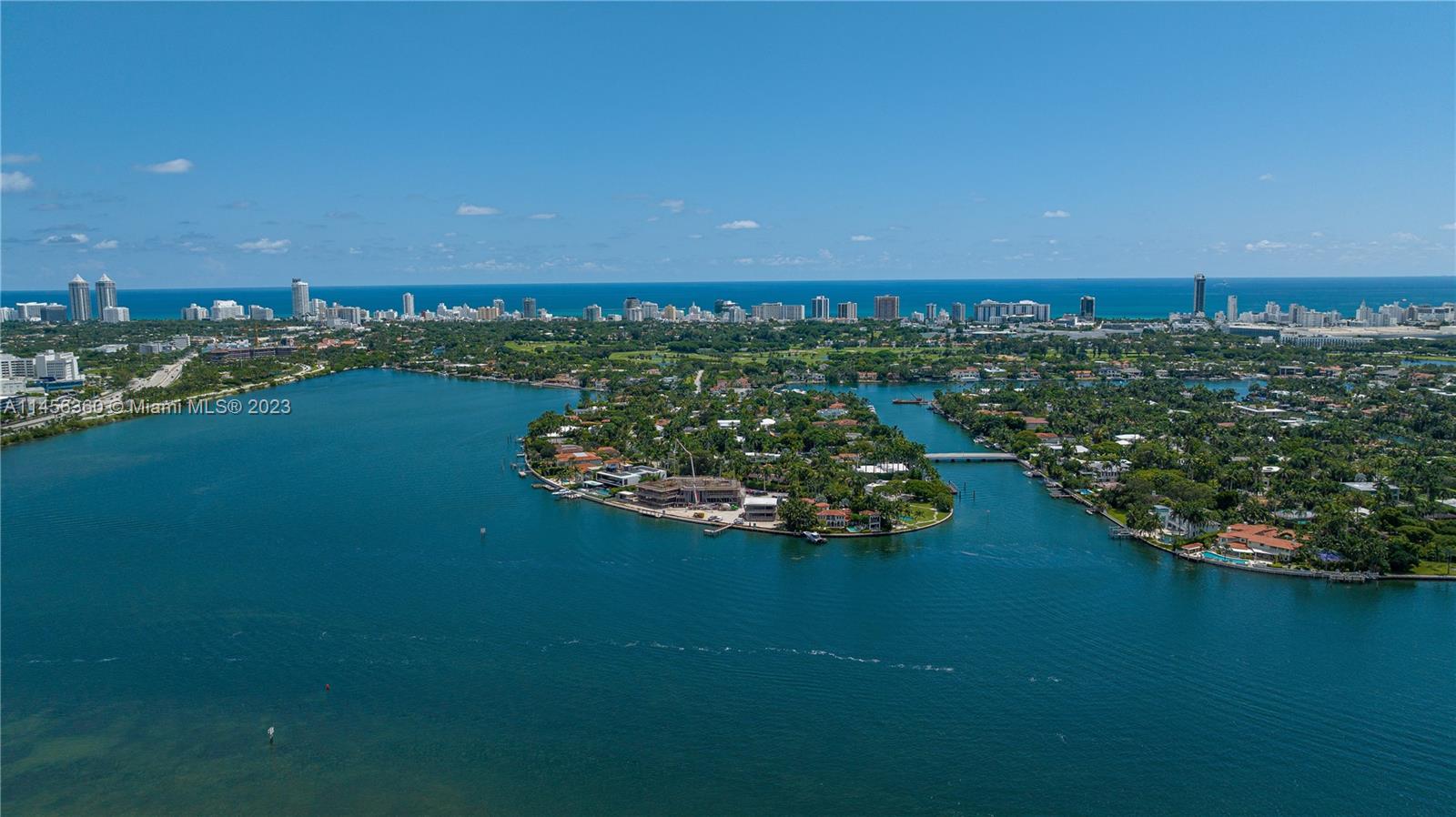 SUNSET ISLANDS-ISLAND NO 1 - Residential