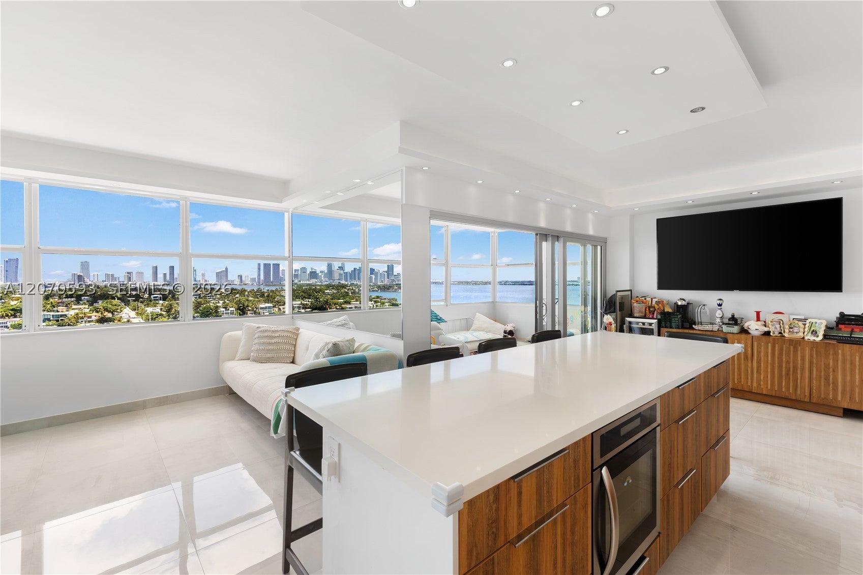 3 Island Ave 14D