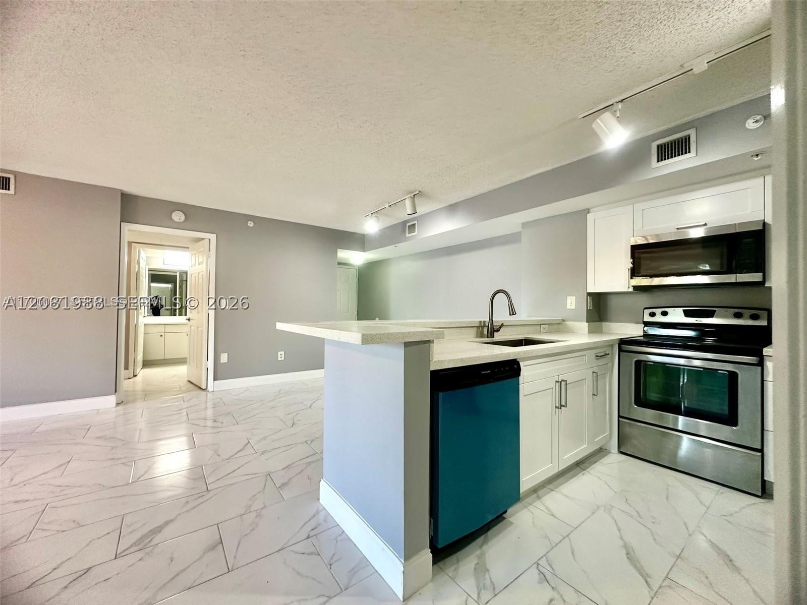 2620 S University Dr 105