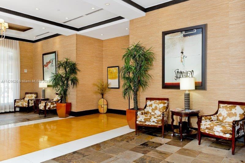 VERANDA CONDO - Residential