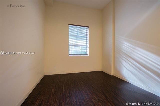 VERANDA CONDO - Residential