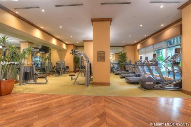 VERANDA CONDO - Residential