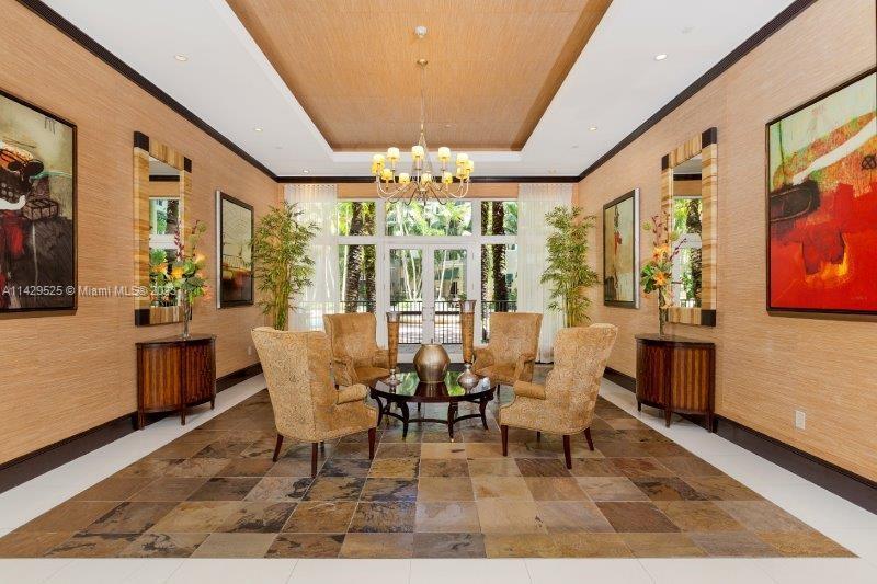 VERANDA CONDO - Residential