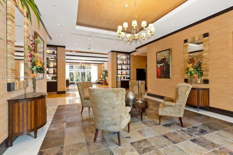 VERANDA CONDO - Residential