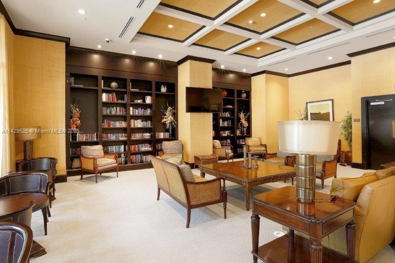 VERANDA CONDO - Residential