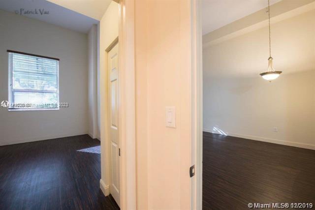 VERANDA CONDO - Residential