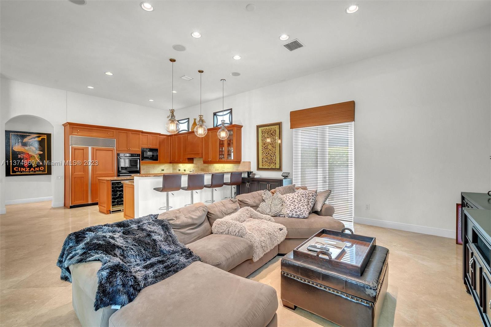 THREE ISLANDS 3RD SECTION - Residential