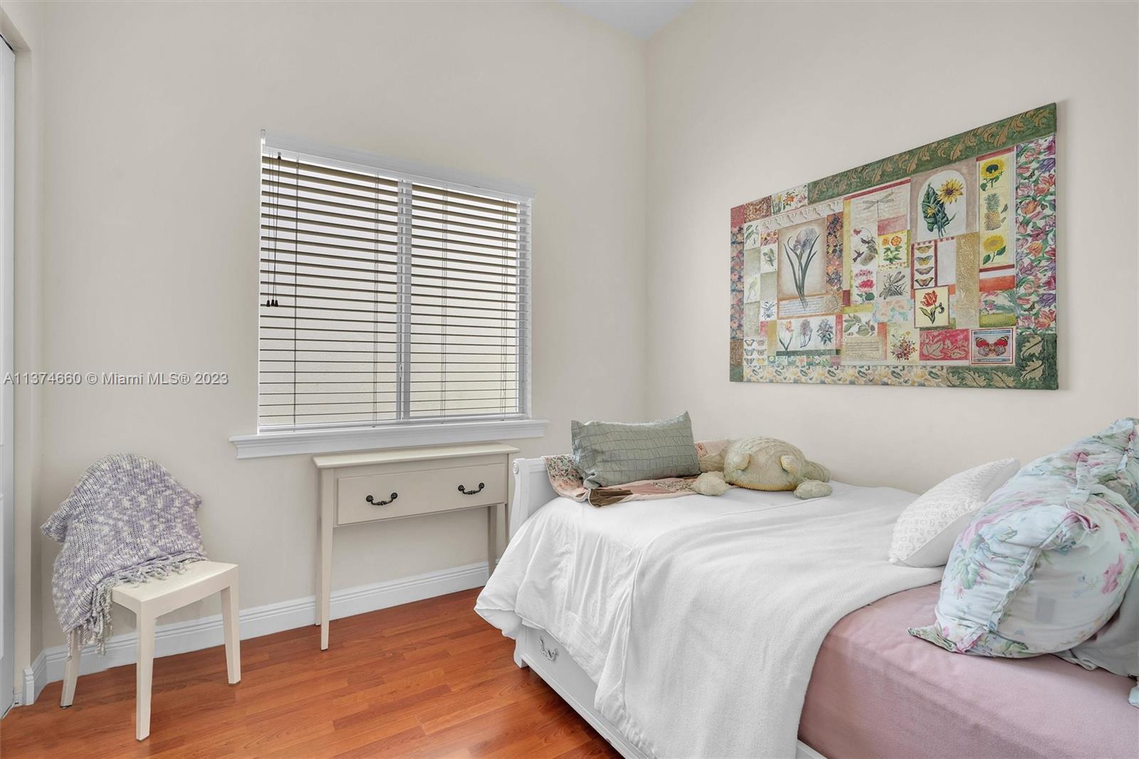 THREE ISLANDS 3RD SECTION - Residential