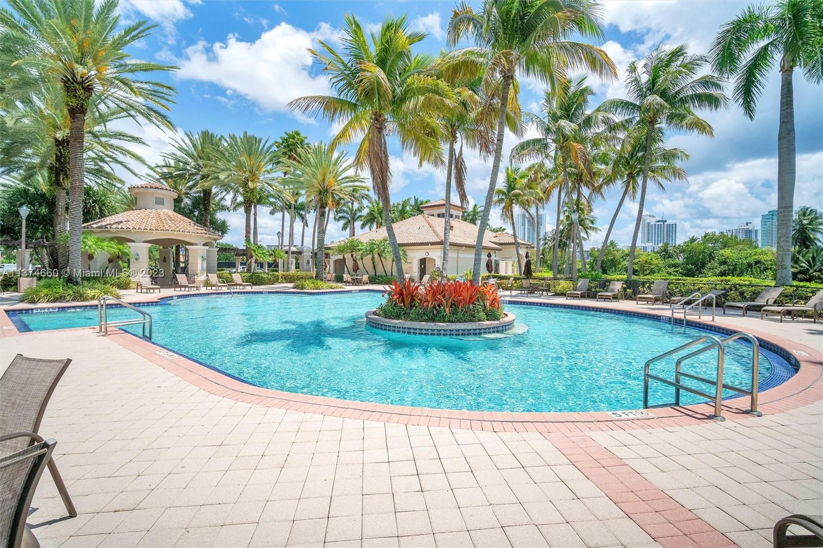 THREE ISLANDS 3RD SECTION - Residential