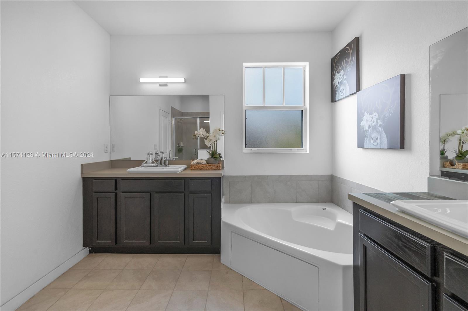 SUMMERVILLE VILLAS - Residential