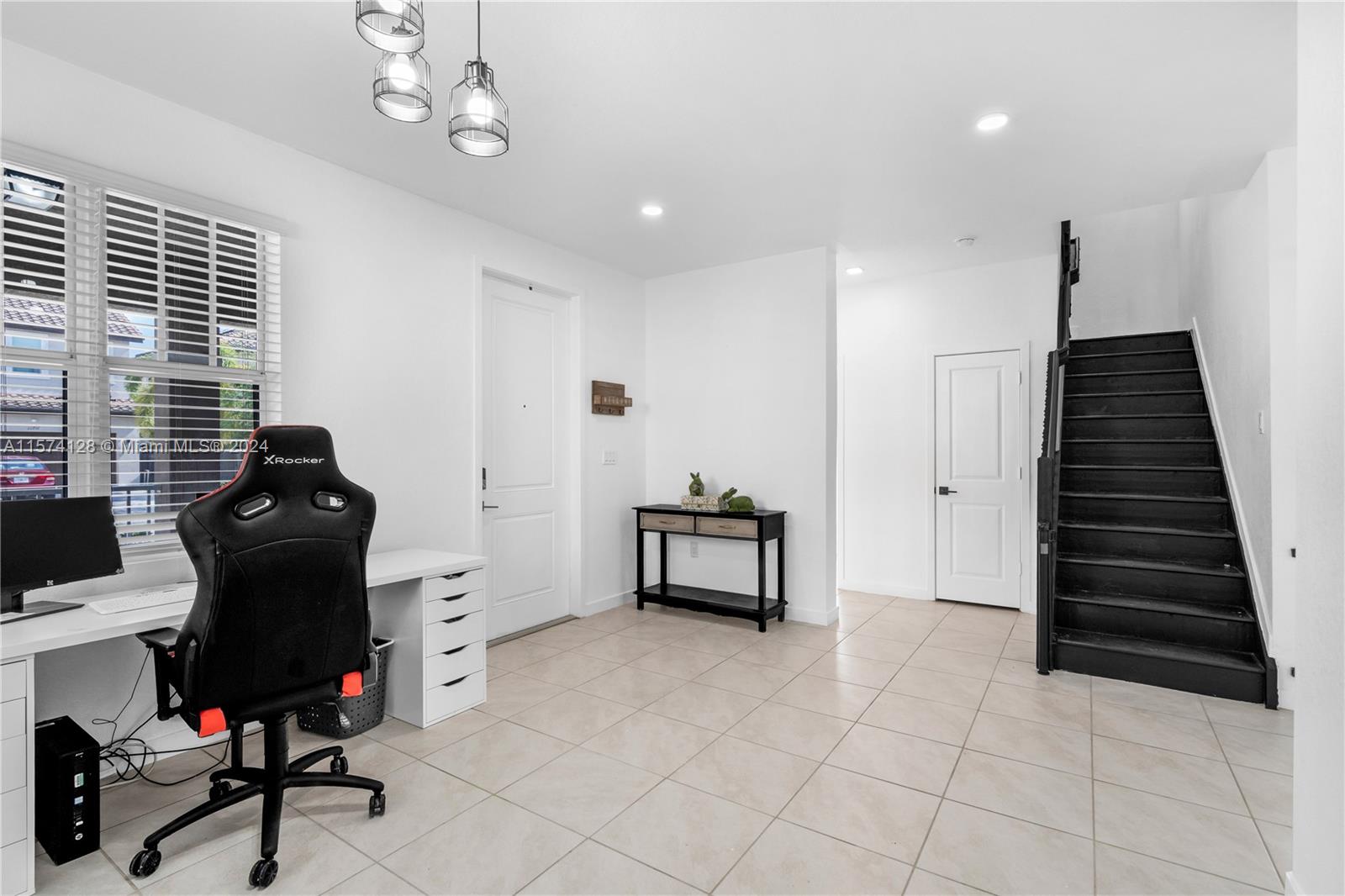 SUMMERVILLE VILLAS - Residential