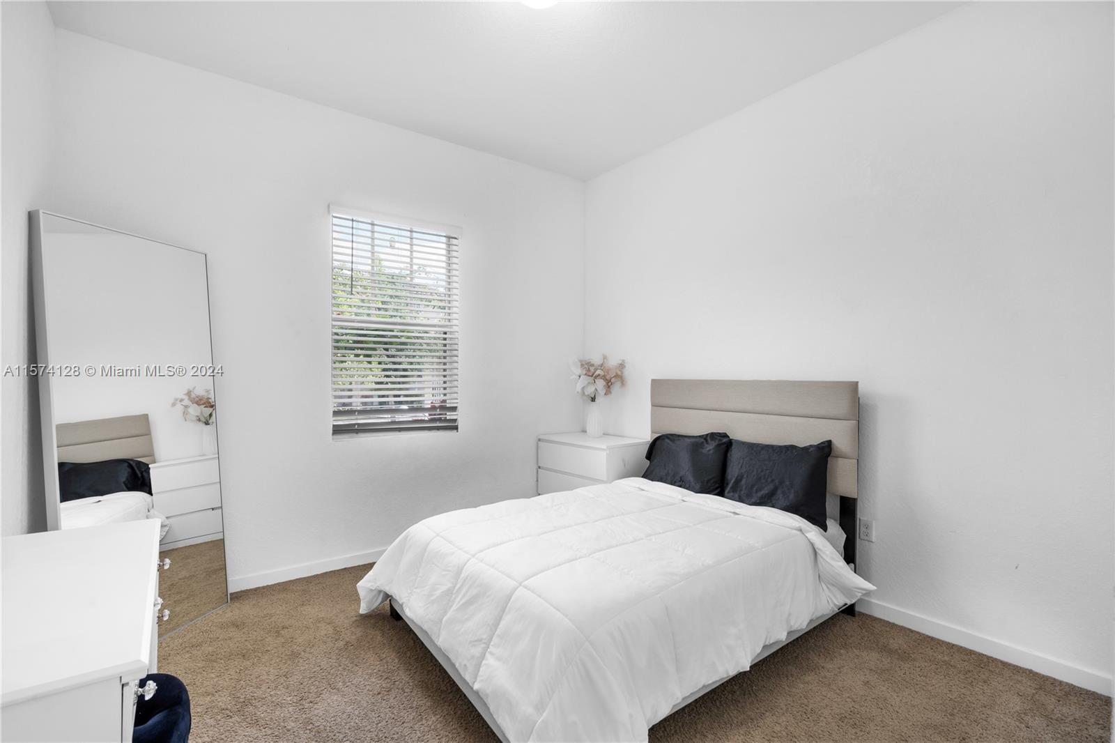 SUMMERVILLE VILLAS - Residential
