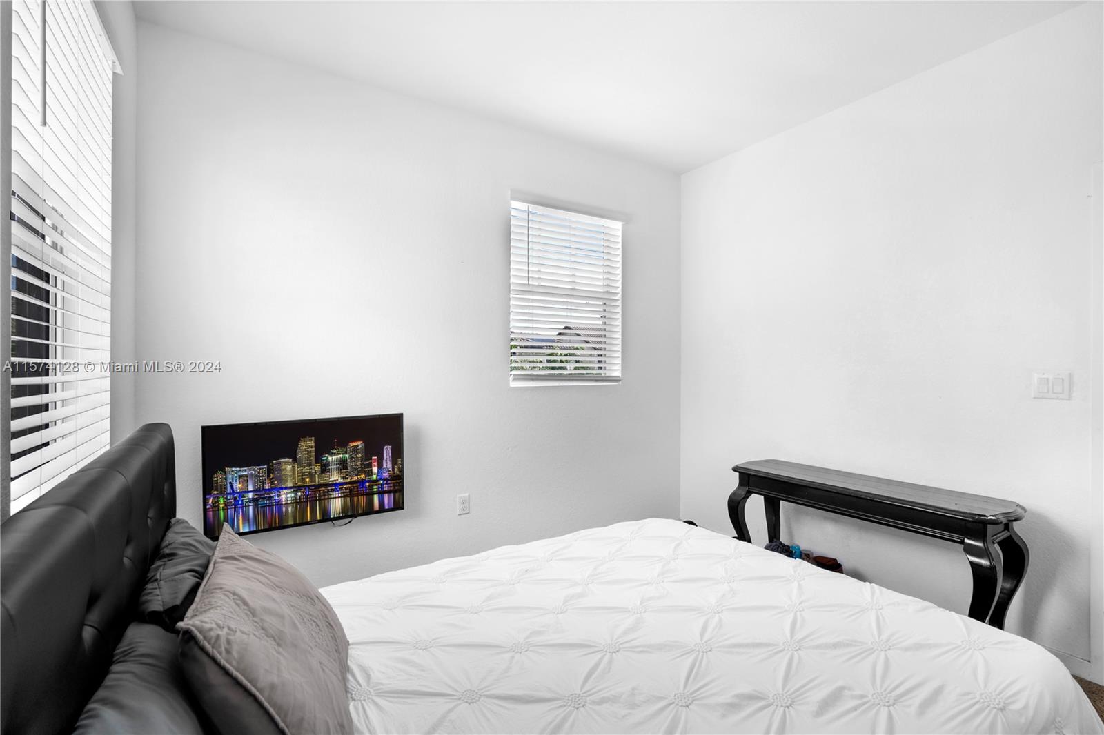 SUMMERVILLE VILLAS - Residential