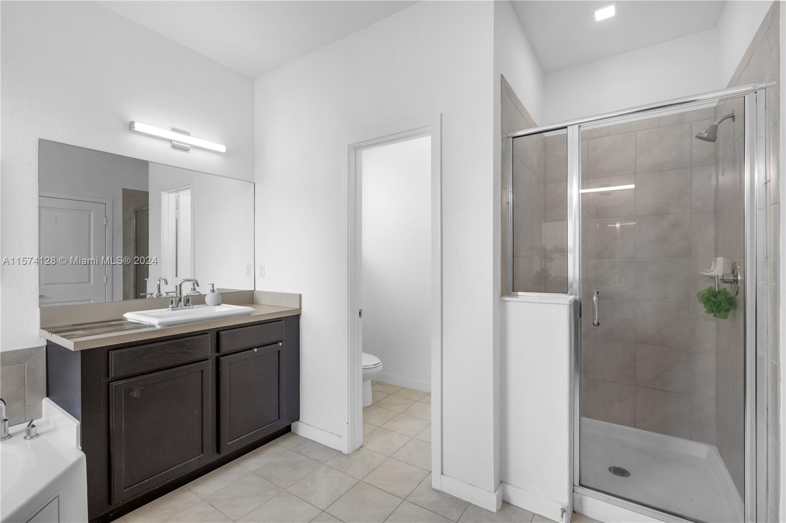 SUMMERVILLE VILLAS - Residential
