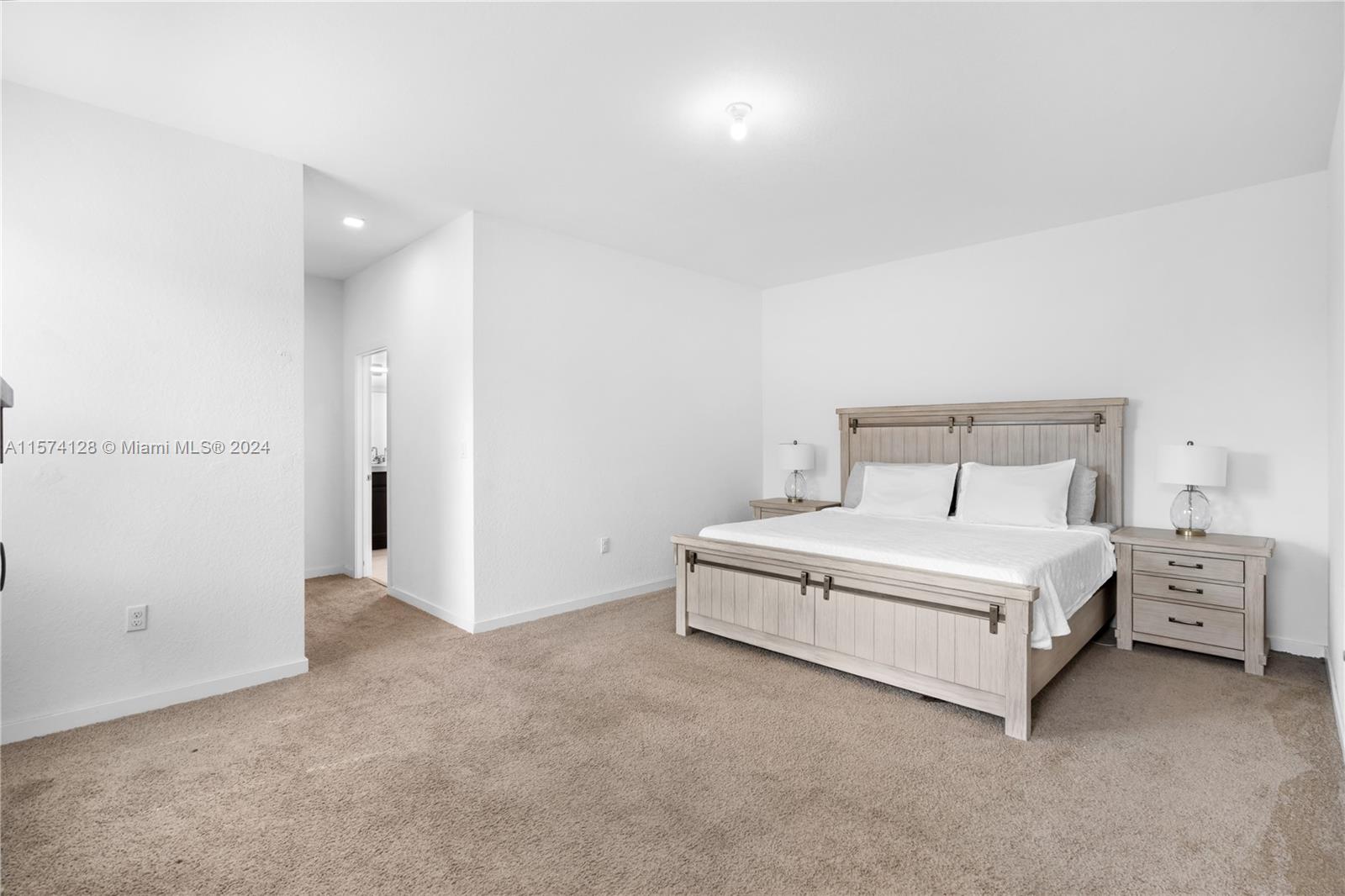 SUMMERVILLE VILLAS - Residential