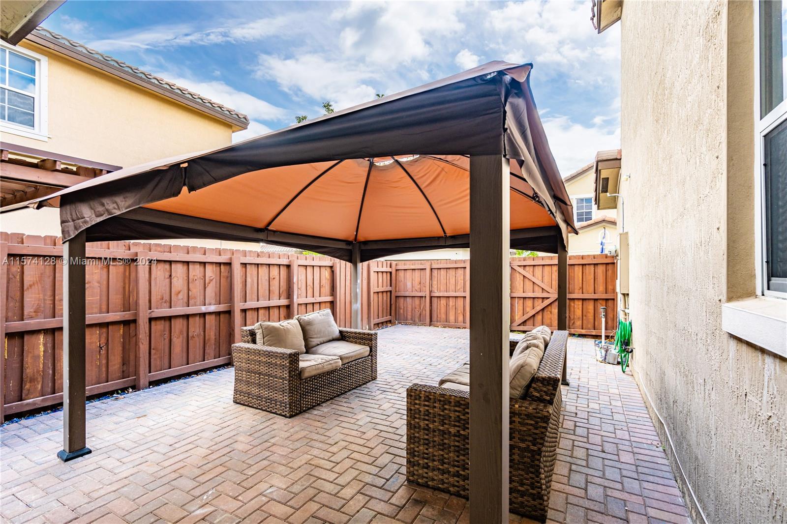 SUMMERVILLE VILLAS - Residential