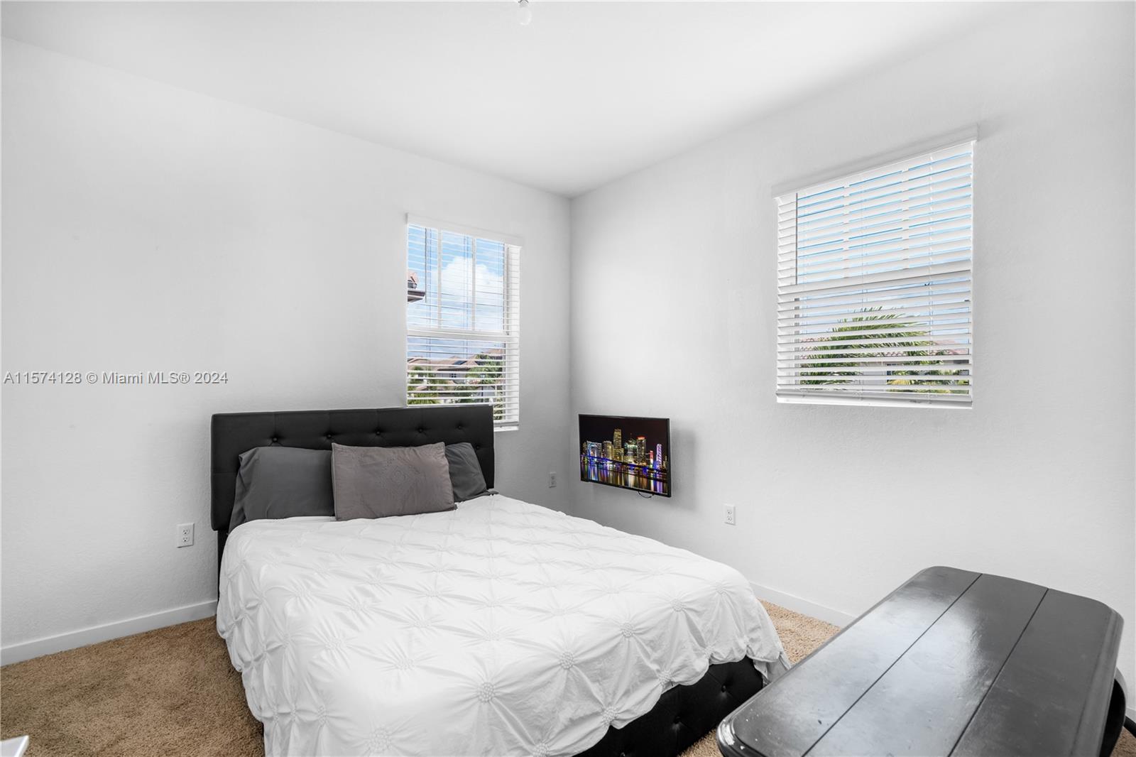 SUMMERVILLE VILLAS - Residential