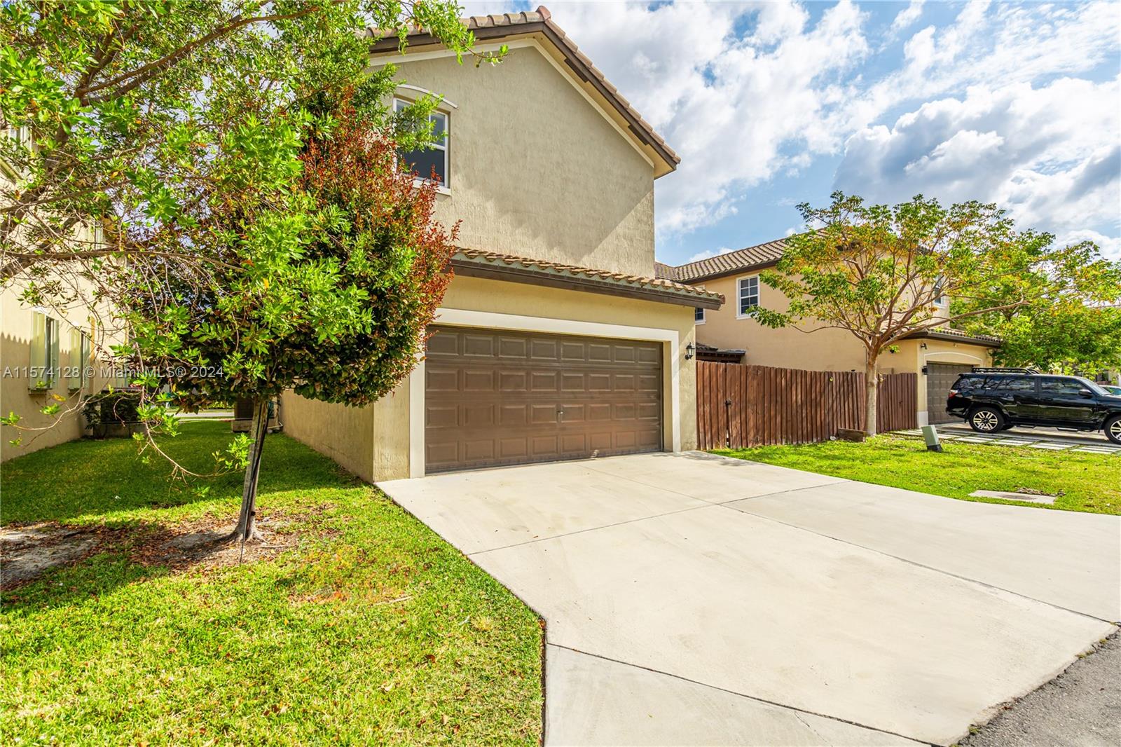 SUMMERVILLE VILLAS - Residential
