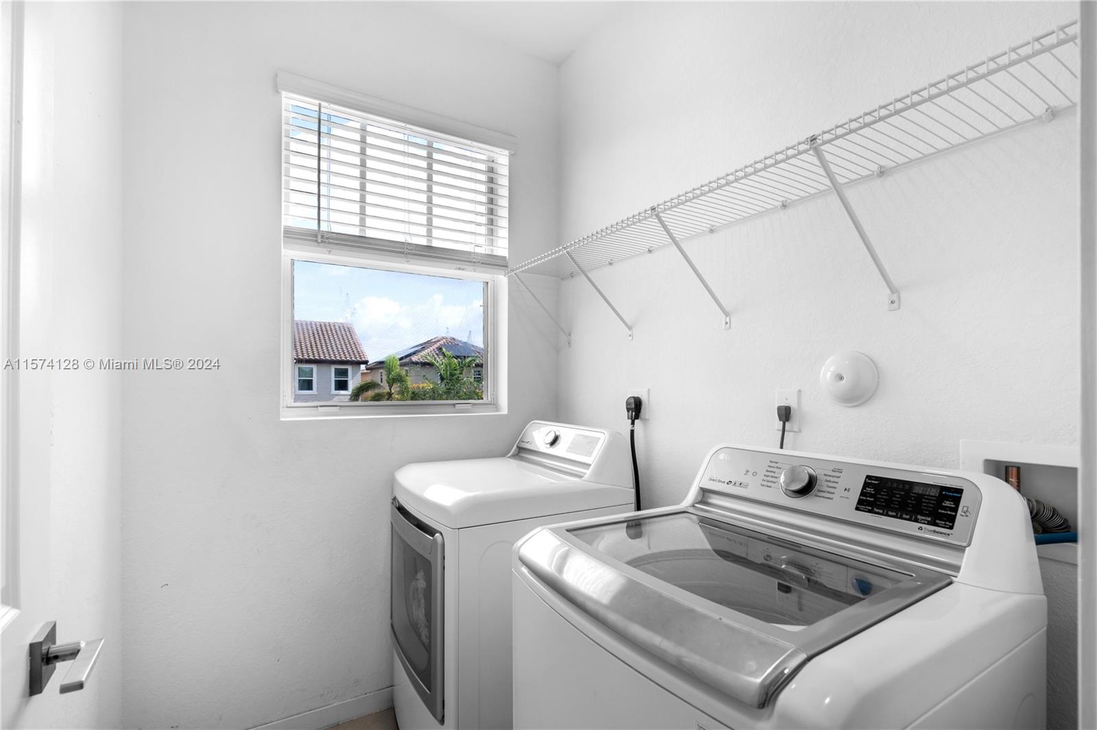 SUMMERVILLE VILLAS - Residential