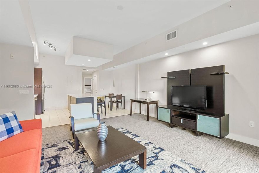 Beautiful Condo Hotel Location next to the Golf and Miami International Airport. Unit is Fully Furnished, great layout with one bedroom and two full bathrooms. The owner can use the unit up to 6 months or it can be rented by day, week, or month with or without the Hotel's Program. Amenities include a fitness center, spa, restaurant, pool, hot tub, BBQ area, bar.