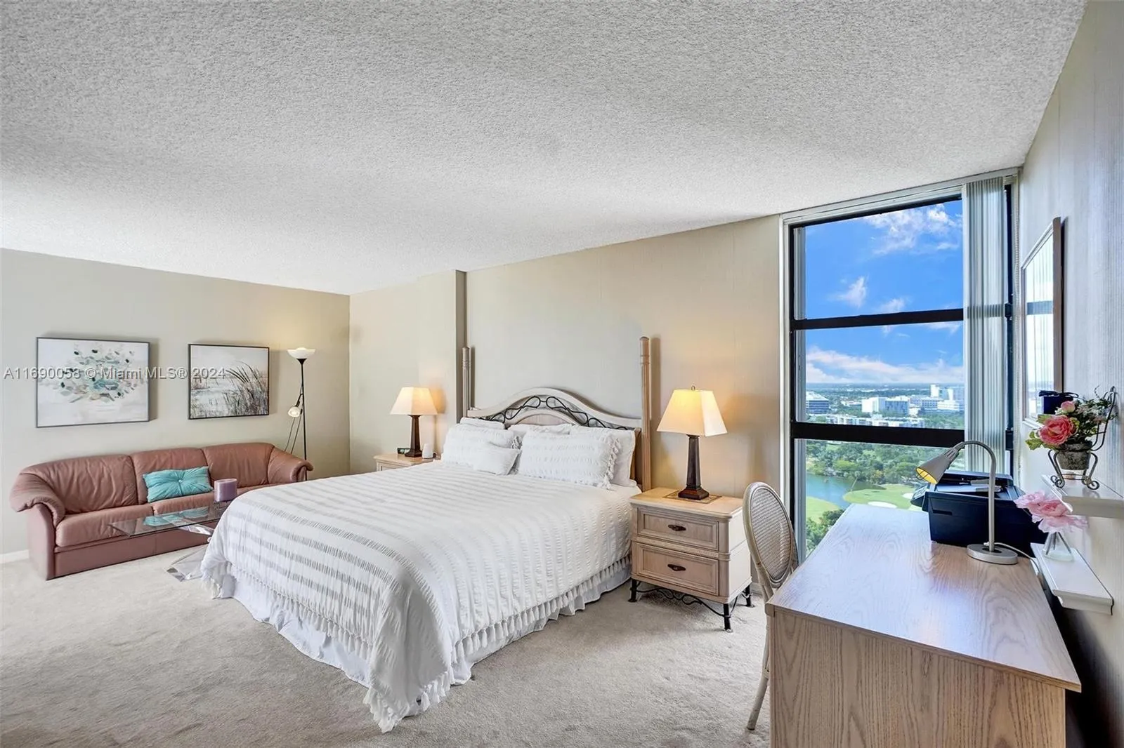 Aventura, Florida 33180, United States, 3 Bedrooms Bedrooms, ,3 BathroomsBathrooms,Residential,Active,33623