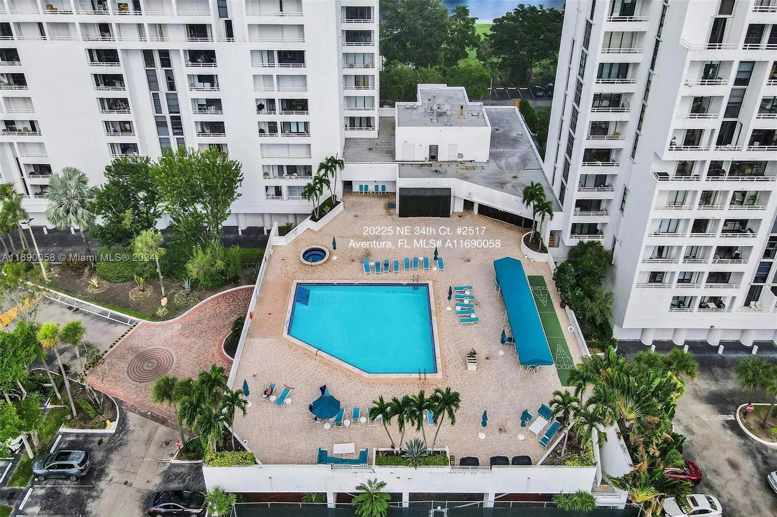 Aventura, Florida 33180, United States, 3 Bedrooms Bedrooms, ,3 BathroomsBathrooms,Residential,Active,33623