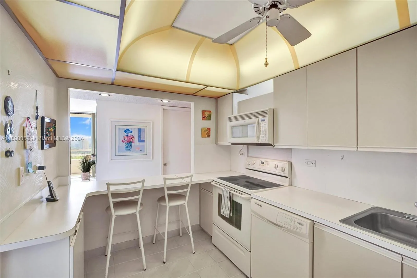 Aventura, Florida 33180, United States, 3 Bedrooms Bedrooms, ,3 BathroomsBathrooms,Residential,Active,33623