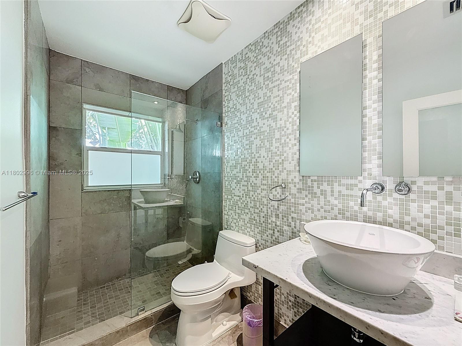 CRYSTAL HEIGHTS - Residential