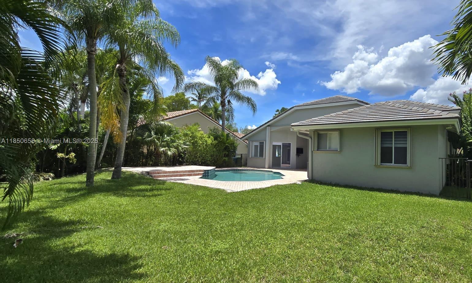 THE ISLANDS - Residential Lease