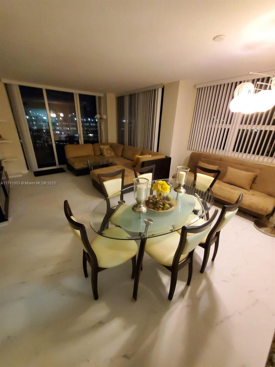 TURNBERRY ON THE GREEN CO - Residential