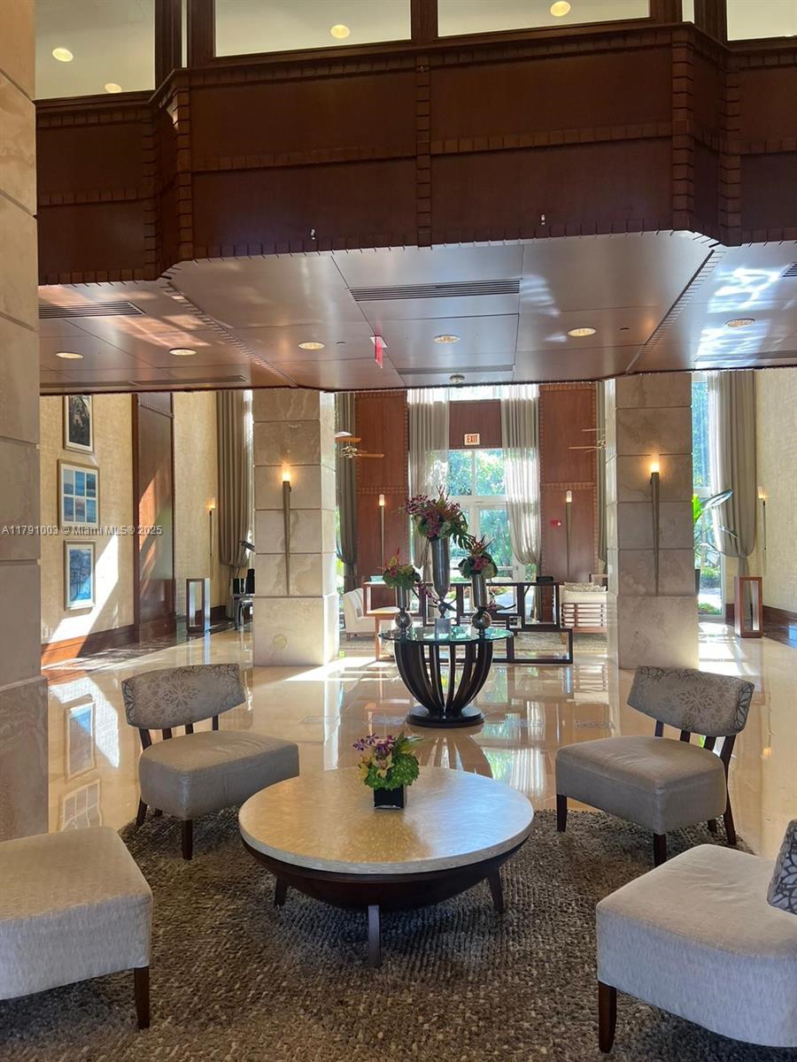 TURNBERRY ON THE GREEN CO - Residential