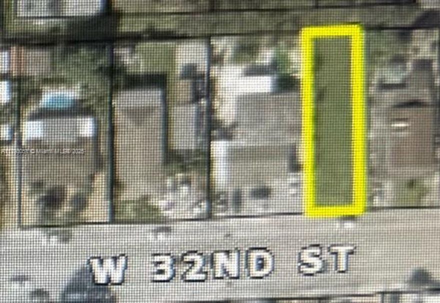 Don't miss out on this Opportunity/Great Spot to build your dream home or investment property in this lot nestled in the established neighborhood of West Hialeah offering a sense of community and security.  With easy access to major highways, top schools, supermarkets, malls, churches and restaurants.