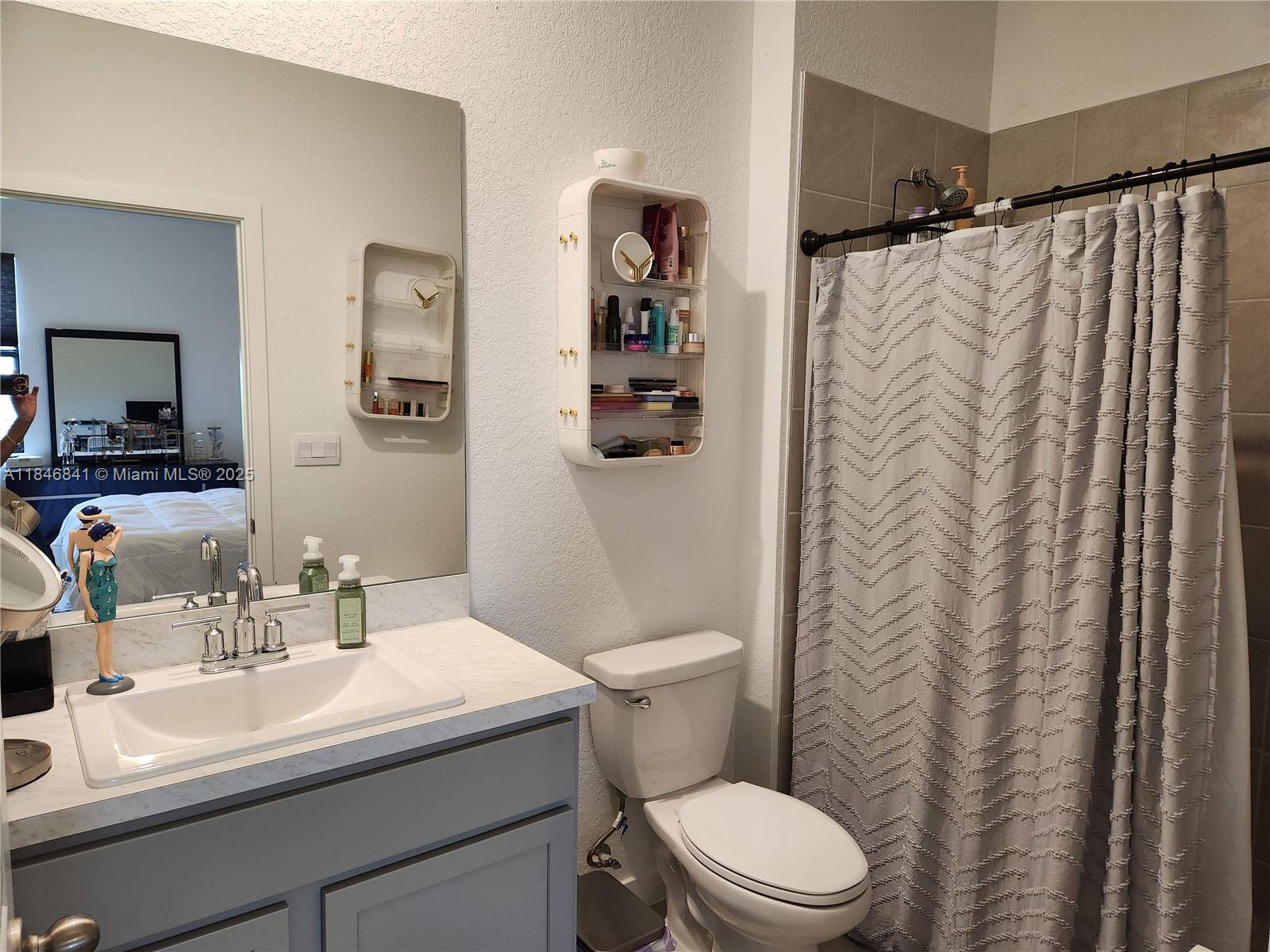 HIGHLAND OAKS - Residential Lease