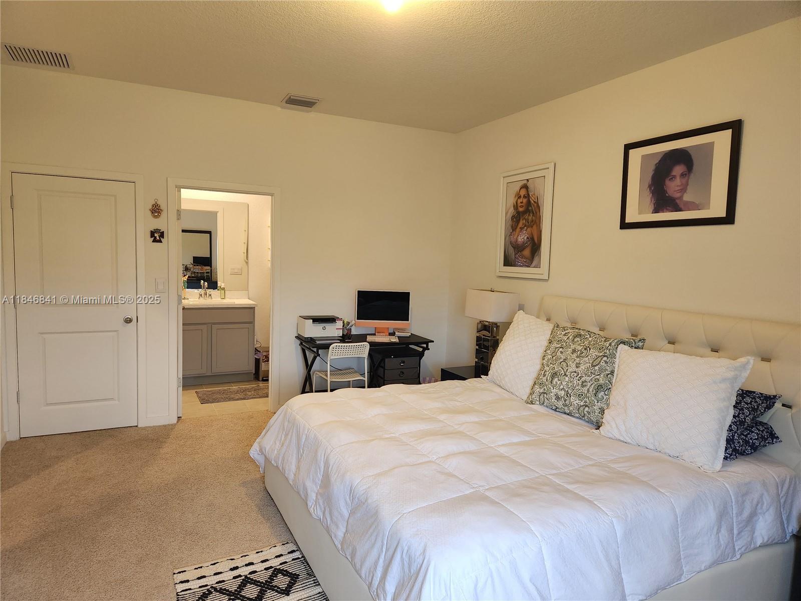 HIGHLAND OAKS - Residential Lease