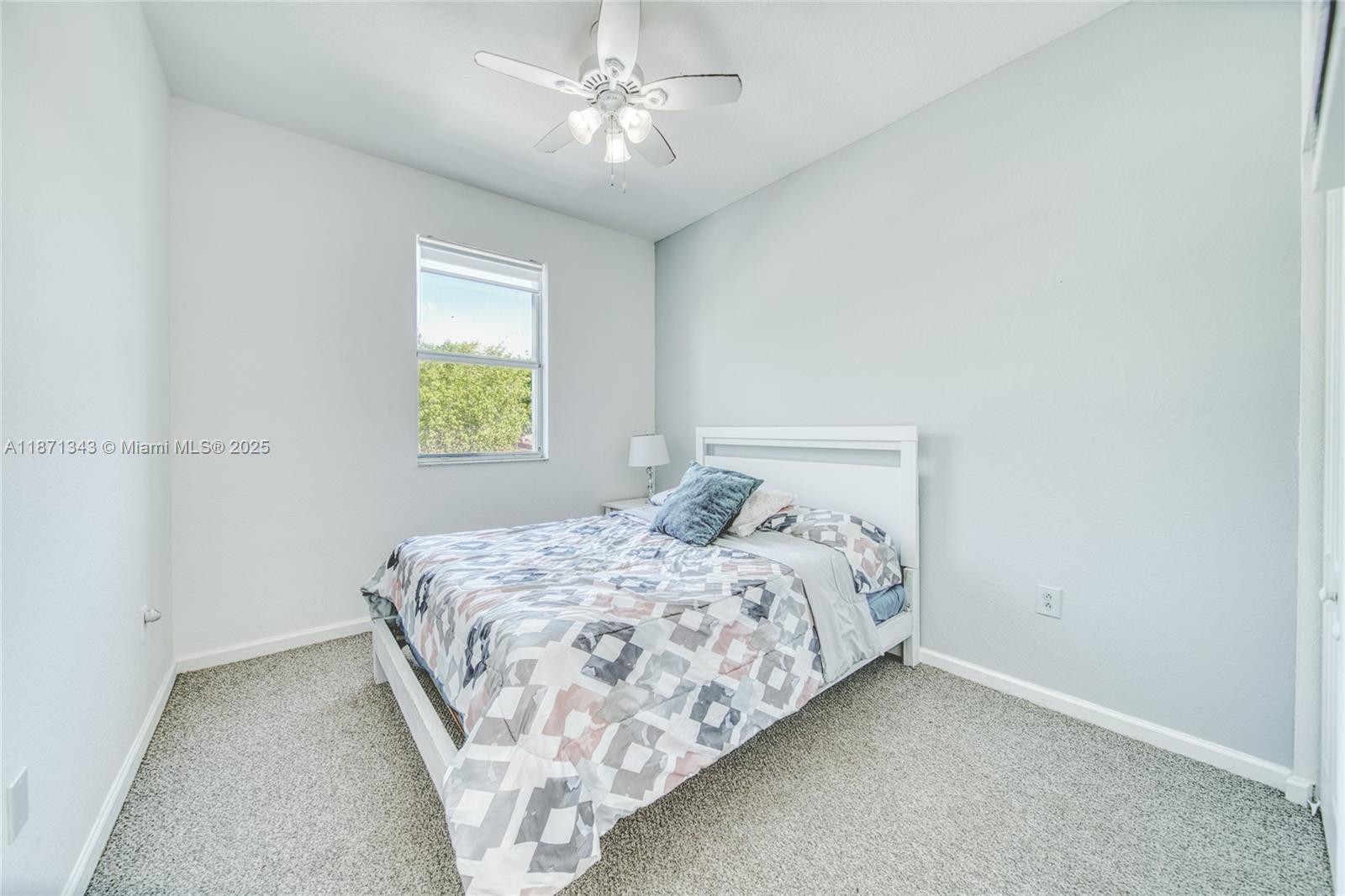 PORTOFINO BAY - Residential