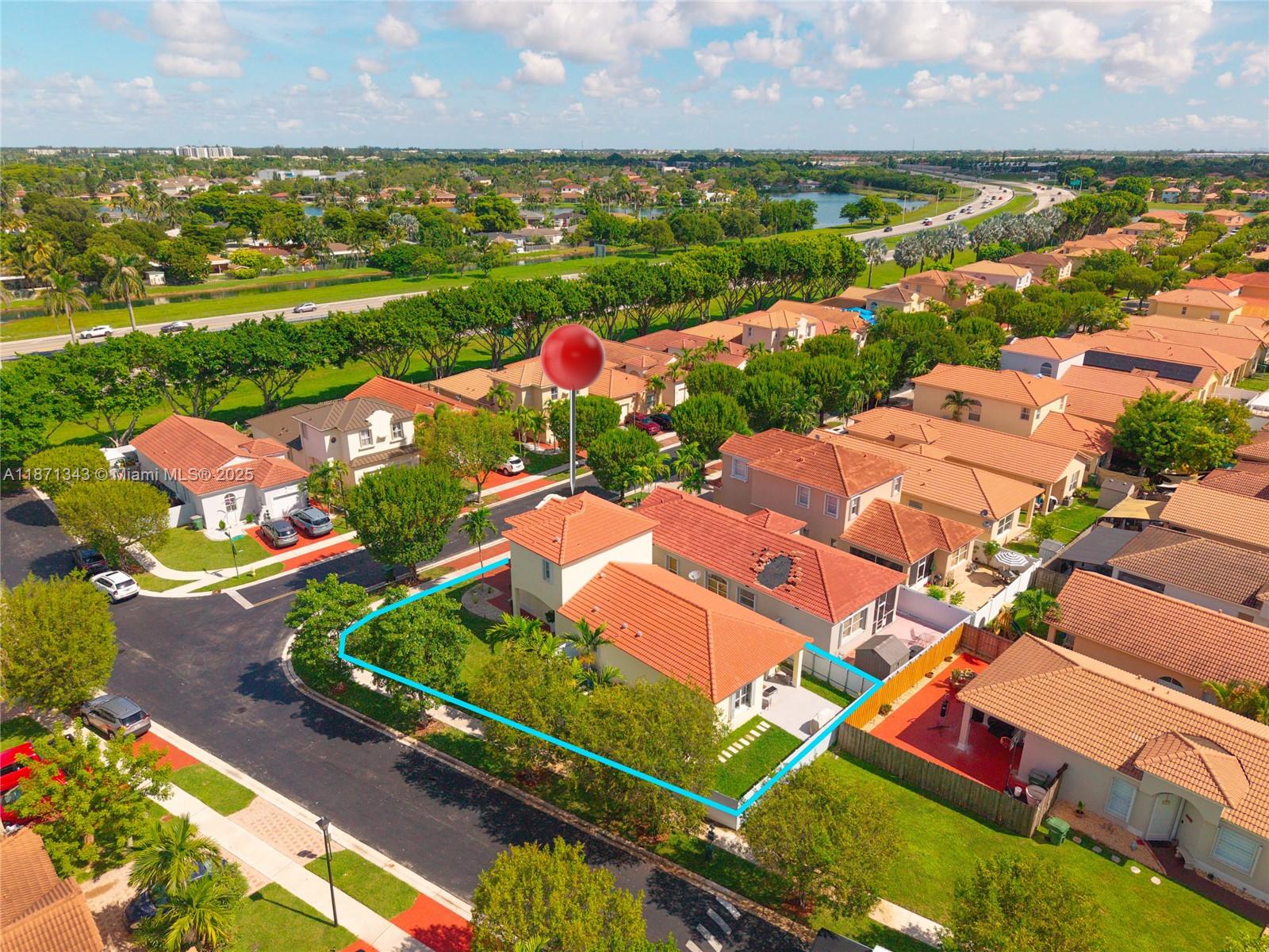 PORTOFINO BAY - Residential