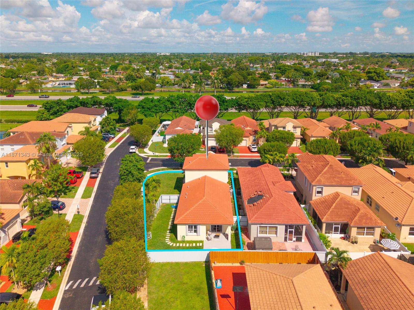 PORTOFINO BAY - Residential